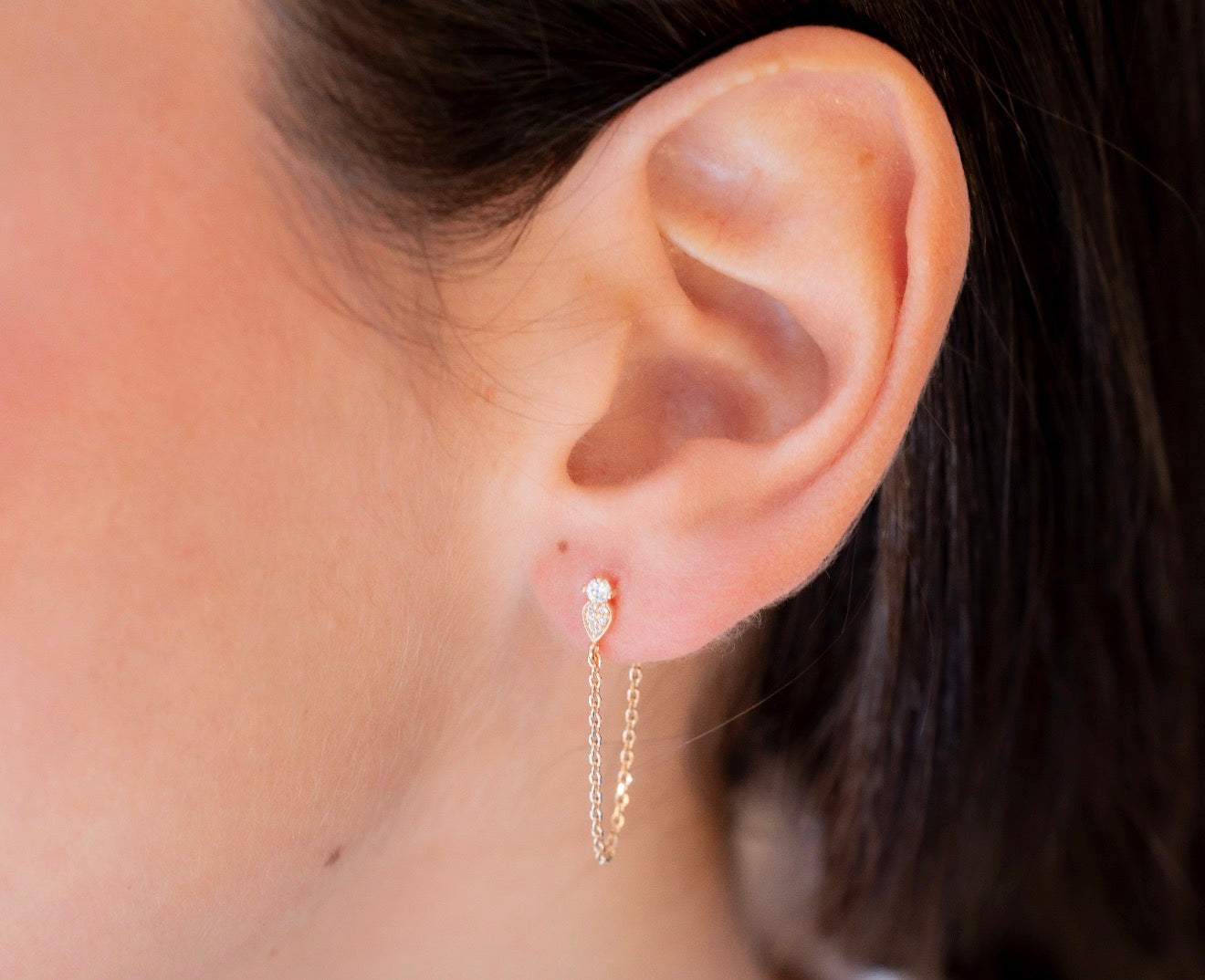 Boucle d’oreille lien précieux