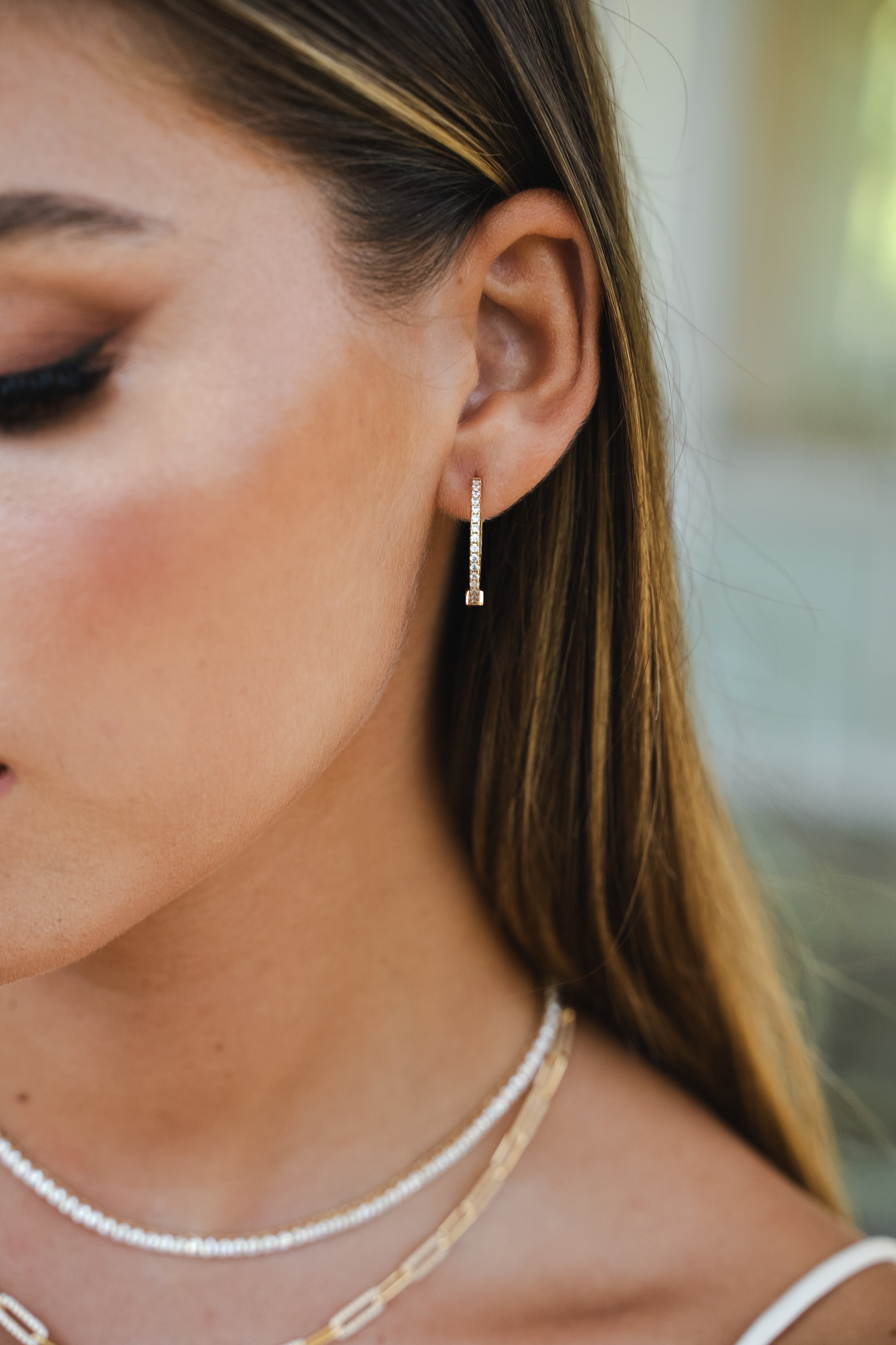 PETITE CRÉOLE FINE EN ZIRCON