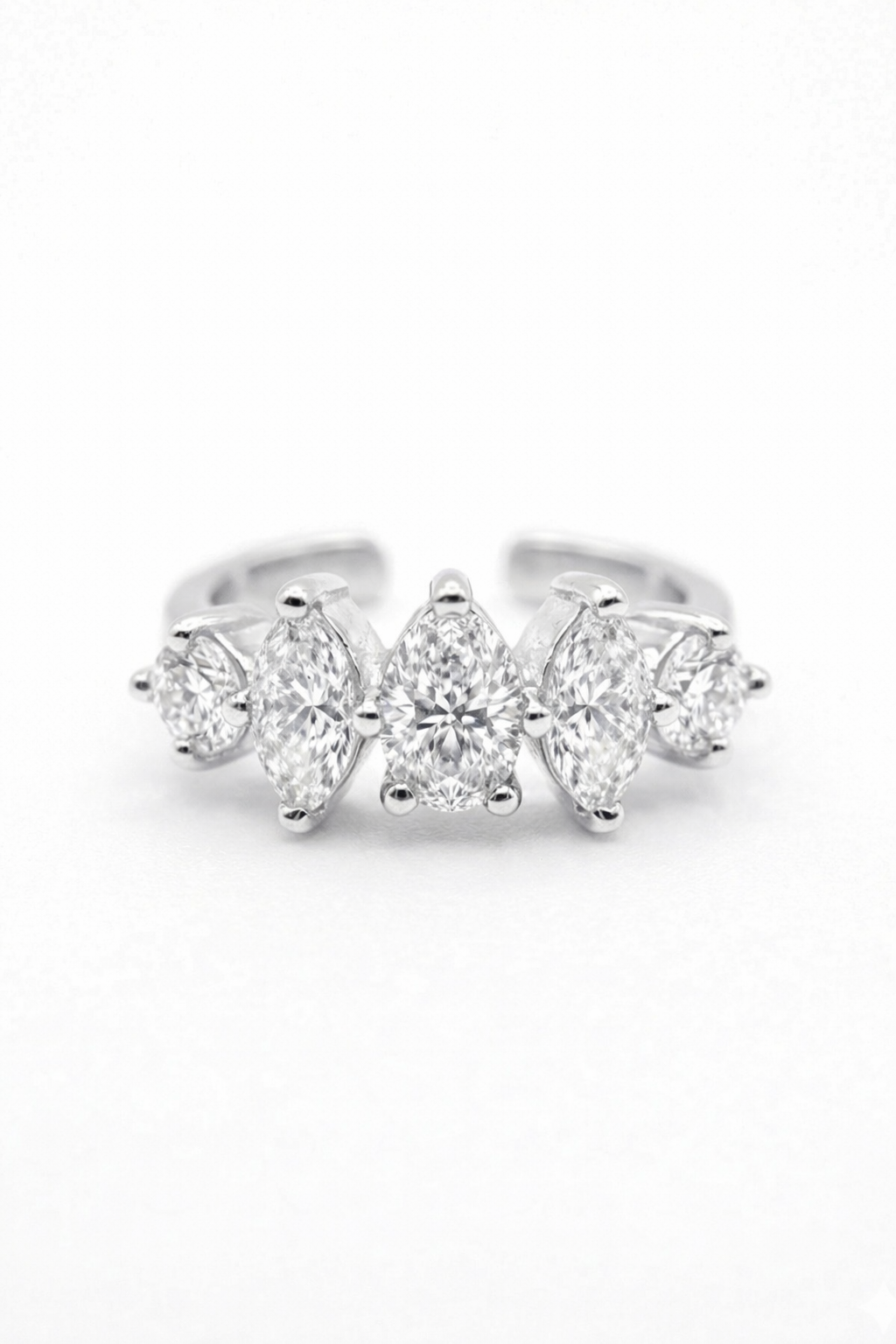 Ear Cuff Trendy Diamond