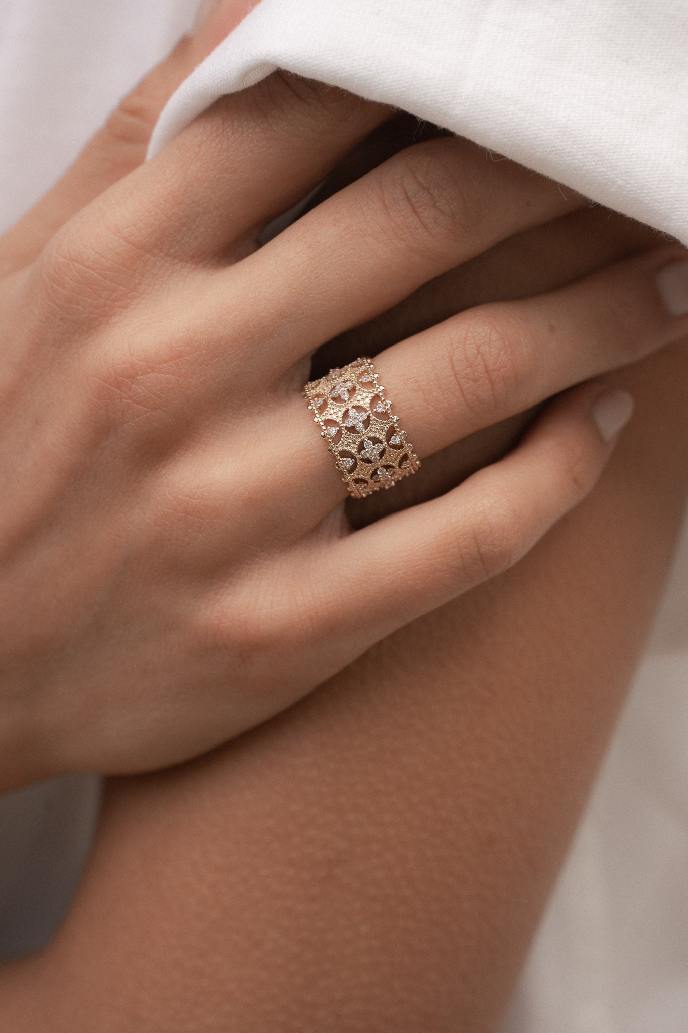 BAGUE DENTELLE